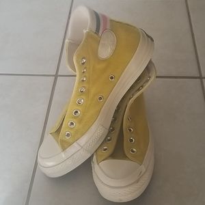 Converse Women's 9 Men's 7 rare fuzzy yellow